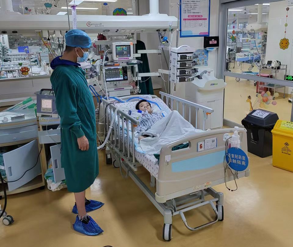 凤冈县跨省救护车出租公司