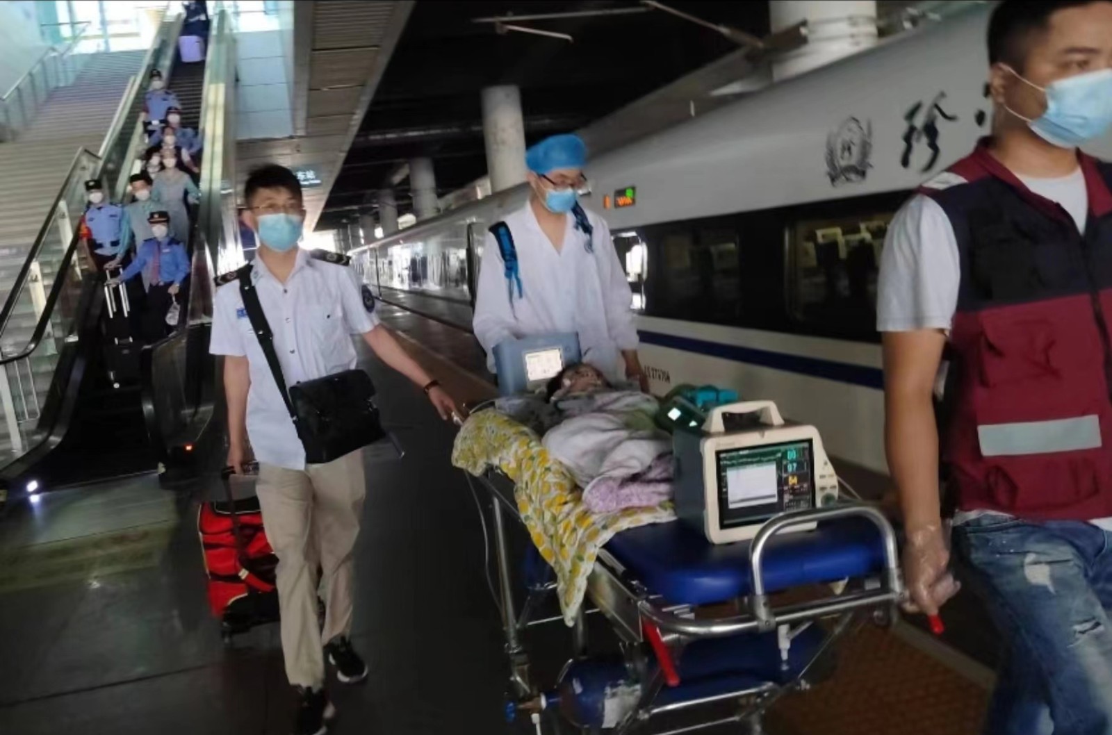 凤冈县高铁转运公司